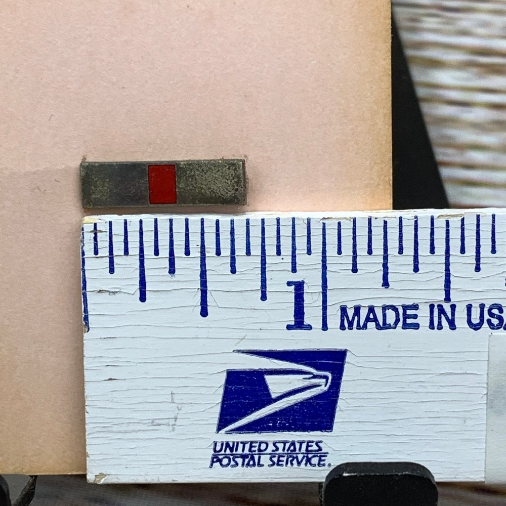 Vintage Military Pin Red‎ Stripe WWII US Army Enlisted Rank Insignia - Picture 4 of 5
